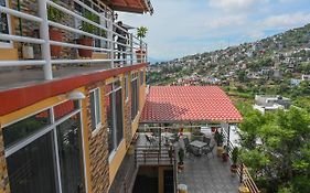 Casa LEONOR
